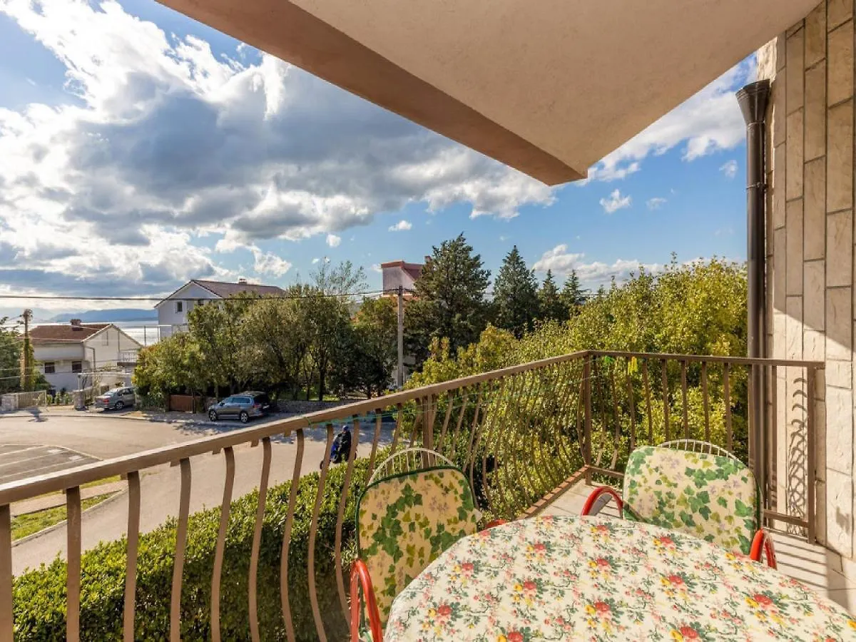 Apartments Ilija Njavro Jadranovo