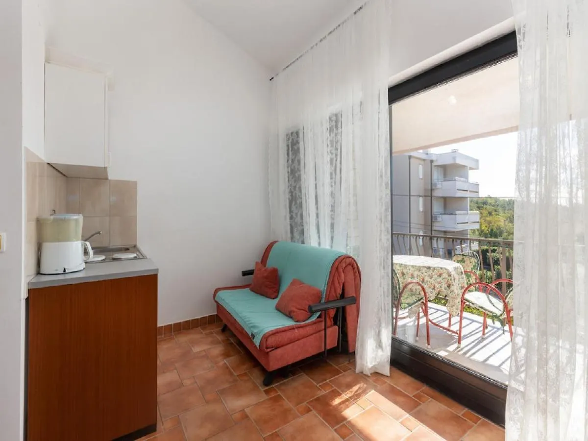 Apartments Ilija Njavro Jadranovo