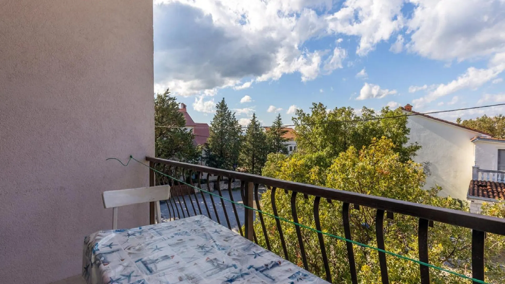 Apartments Ilija Njavro Jadranovo