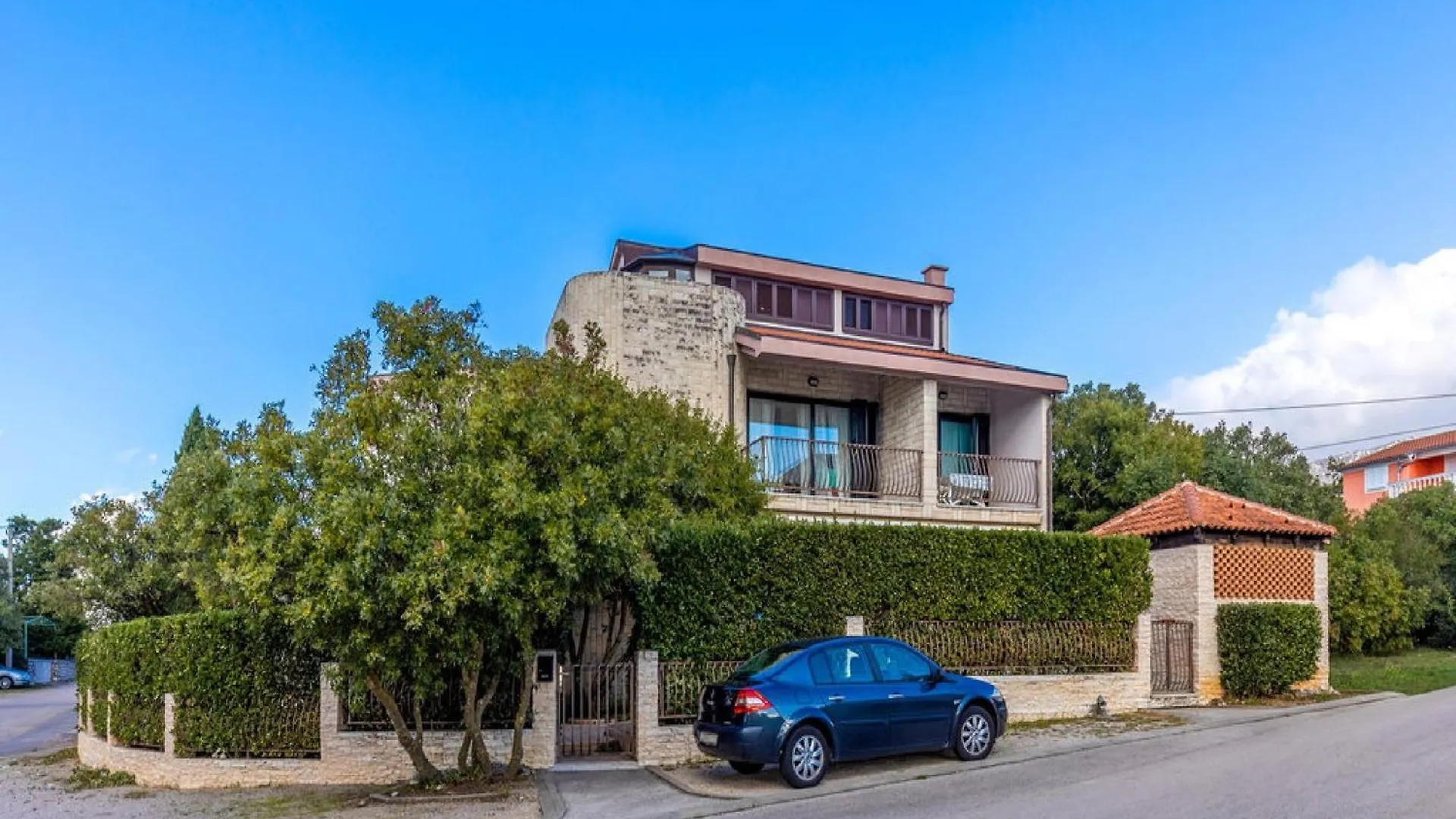 Apartments Ilija Njavro Jadranovo 0*,  Croatia